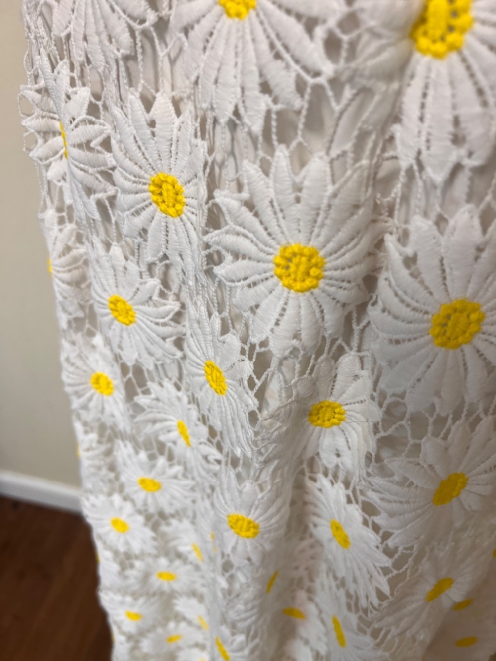 Boston Proper Daisy Lace Maxi Sleeveless Dress White/Yellow size S 12 - cute! - Picture 5 of 12